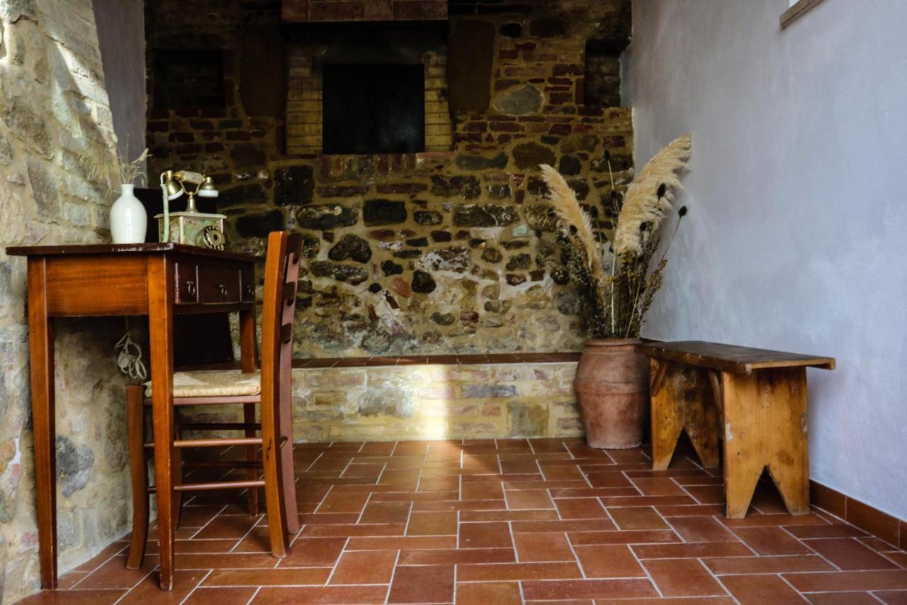 Vila Agriturismo Bombina Montisi Exteriér fotografie